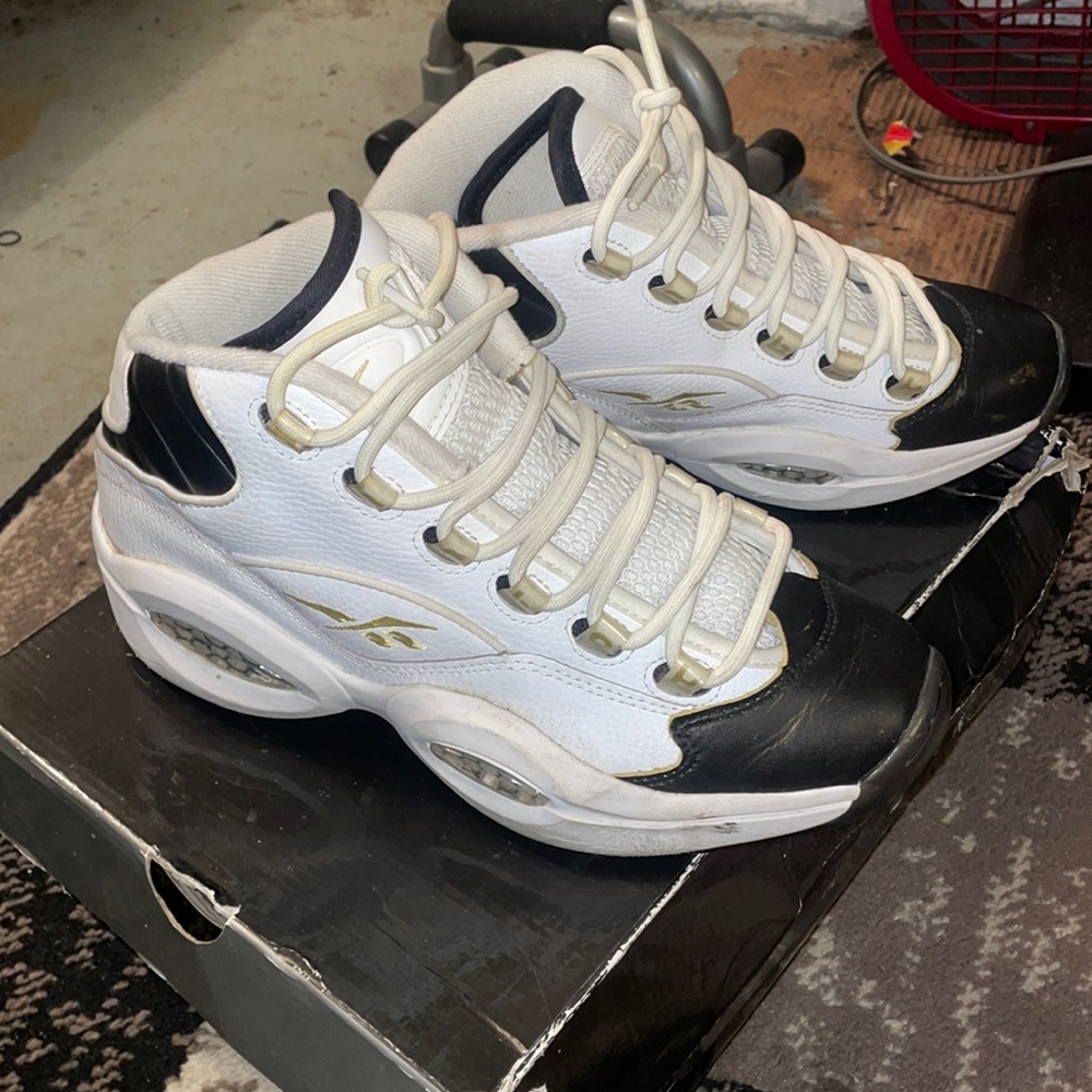 Reebok Question Mid “Respect My Shine”  Size 7y black and gold. Allen Iversons’